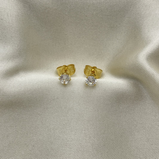 Oro Laminado Stud Earring, Gold Filled Style with White Cubic Zirconia, Polished, Golden Finish