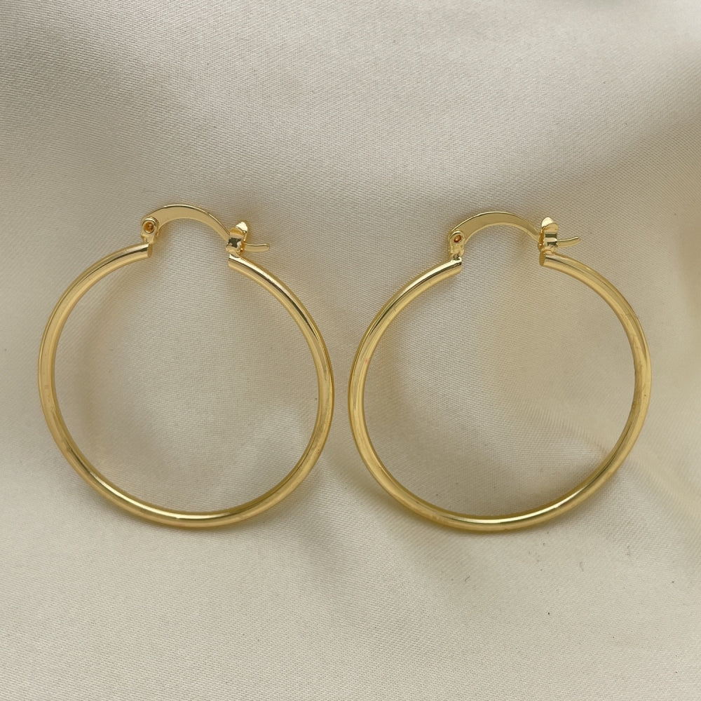 Oro Laminado Medium Hoop, Gold Filled Style Polished, Golden Finish