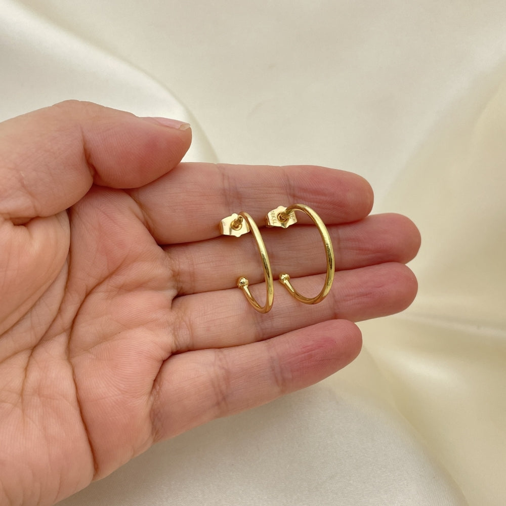 Oro Laminado Medium Hoop, Gold Filled Style Polished, Golden Finish