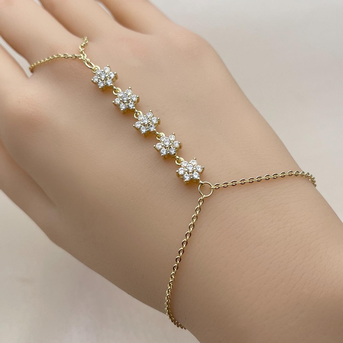 Sparkle Flowers Hand Chain