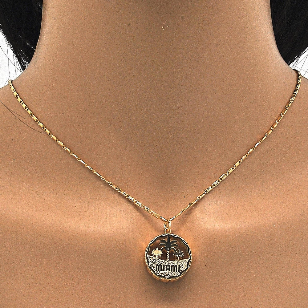 Oro Laminado Pendant Necklace, Gold Filled Style Tree Design, with White Cubic Zirconia, Diamond Cutting Finish, Golden Finish