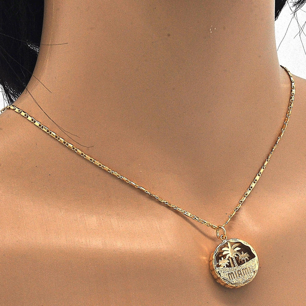 Oro Laminado Pendant Necklace, Gold Filled Style Tree Design, with White Cubic Zirconia, Diamond Cutting Finish, Golden Finish