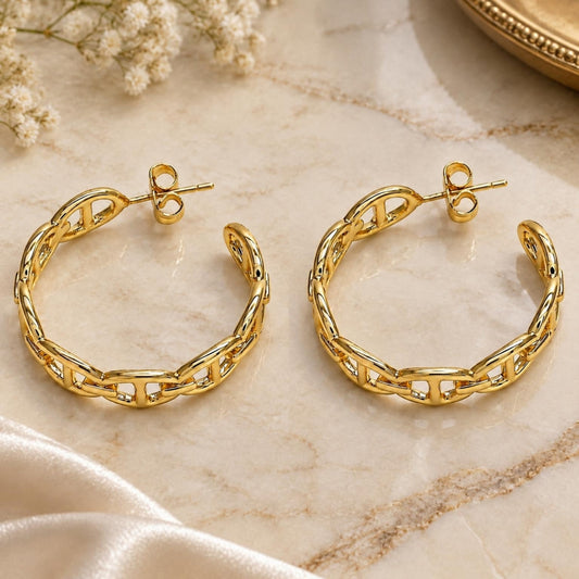 Oro Laminado Stud Earring, Gold Filled Style Puff Mariner Design, Polished, Golden Finish
