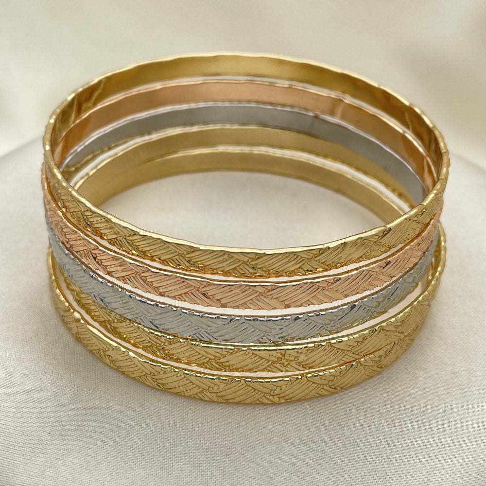 Oro Laminado Semanario Bangle, Gold Filled Style Polished, Tricolor