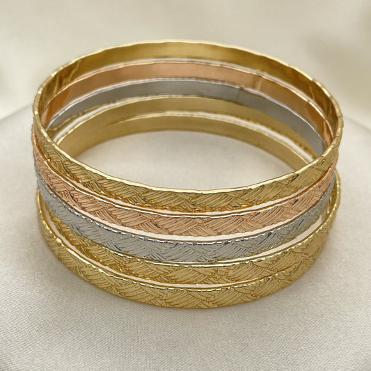 Oro Laminado Semanario Bangle, Gold Filled Style Polished, Tricolor