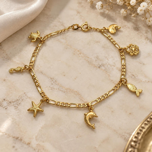 Oro Laminado Charm Bracelet, Gold Filled Style Seahorse and Star Design, Polished, Golden Finish