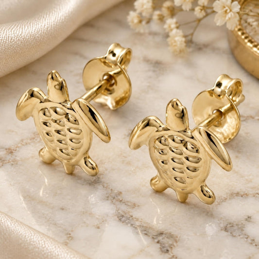 Oro Laminado Stud Earring, Gold Filled Style Turtle Design, Polished, Golden Finish
