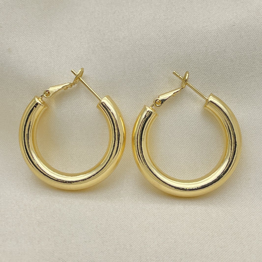 Oro Laminado Medium Hoop, Gold Filled Style Hollow Design, Polished, Golden Finish