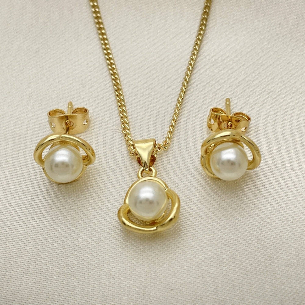 Oro Laminado Earring and Pendant Adult Set, Gold Filled Style Flower Design, with Ivory Pearl, Polished, Golden Finish