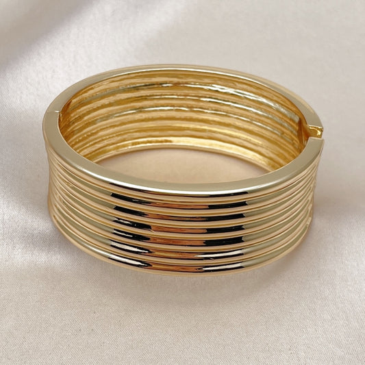 Oro Laminado Individual Bangle, Gold Filled Style Polished, Golden Finish