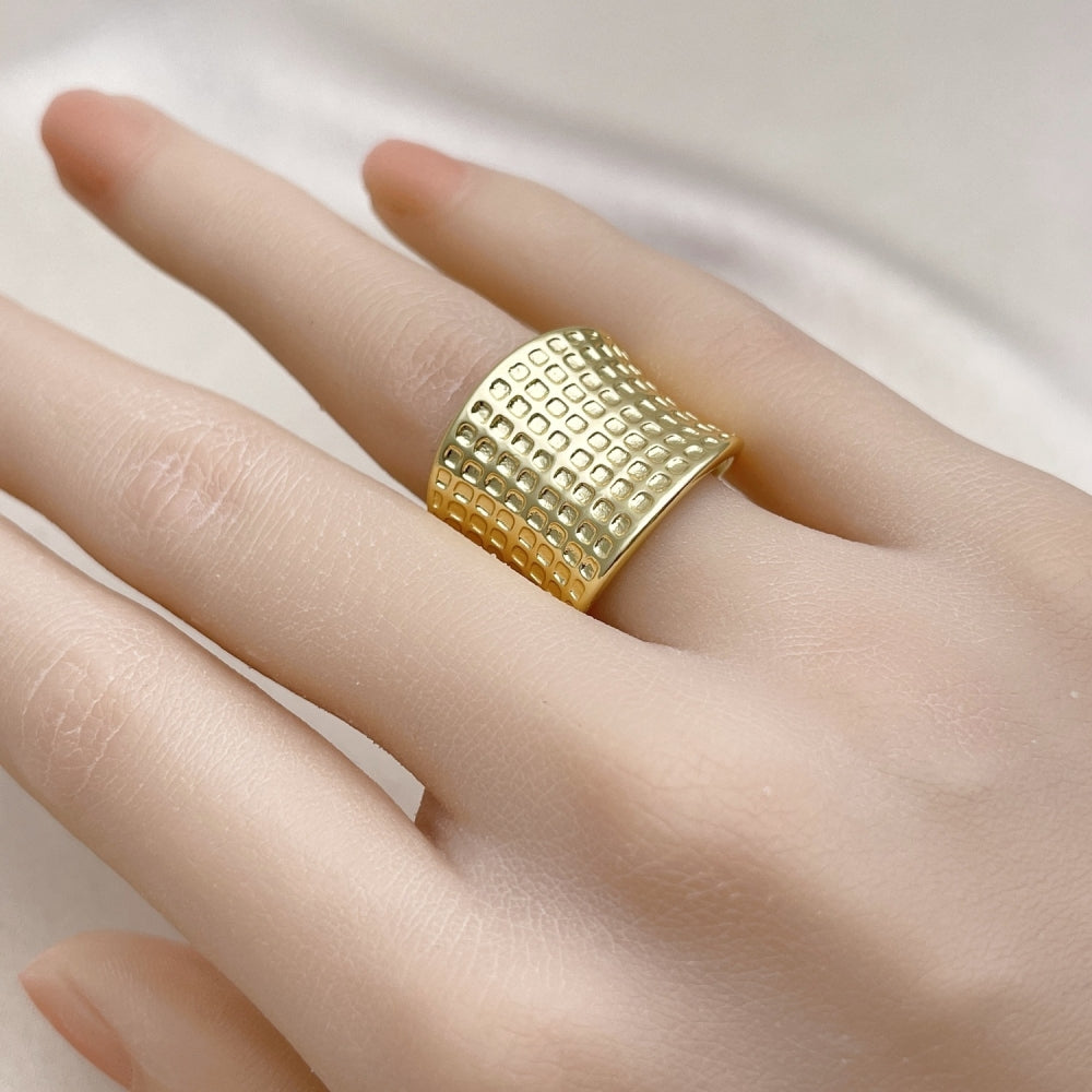 Oro Laminado Elegant Ring, Gold Filled Style Polished, Golden Finish