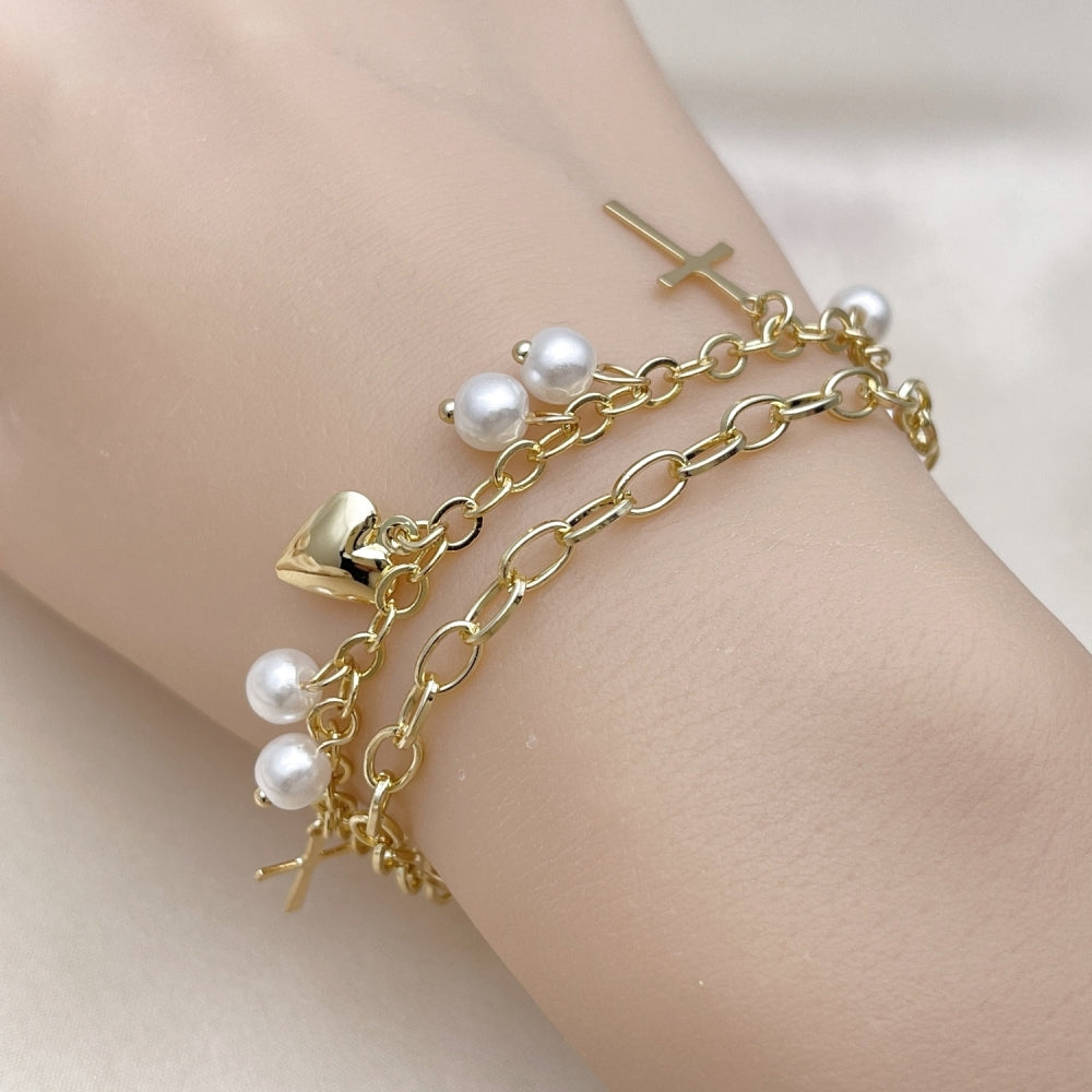 Oro Laminado Charm Bracelet, Gold Filled Style Rolo and Heart Design, with Ivory Pearl, Polished, Golden Finish