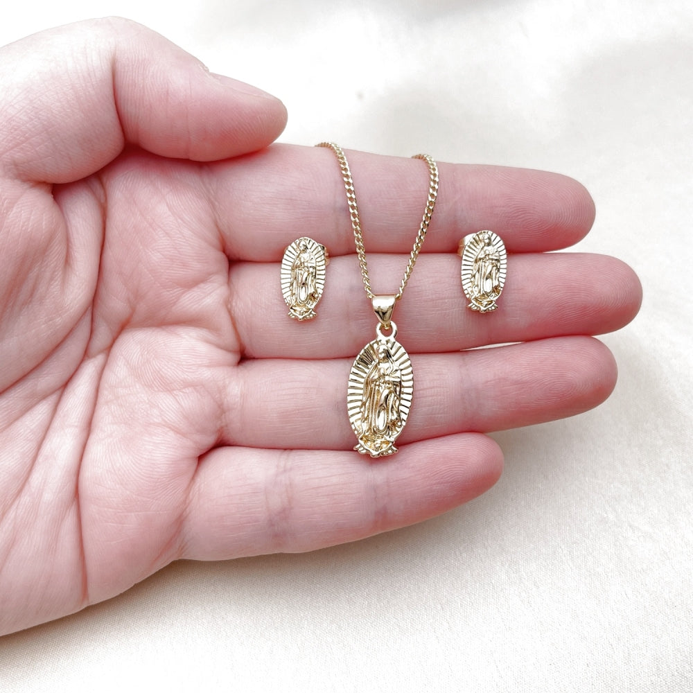 Oro Laminado Earring and Pendant Adult Set, Gold Filled Style Guadalupe Design, Polished, Golden Finish