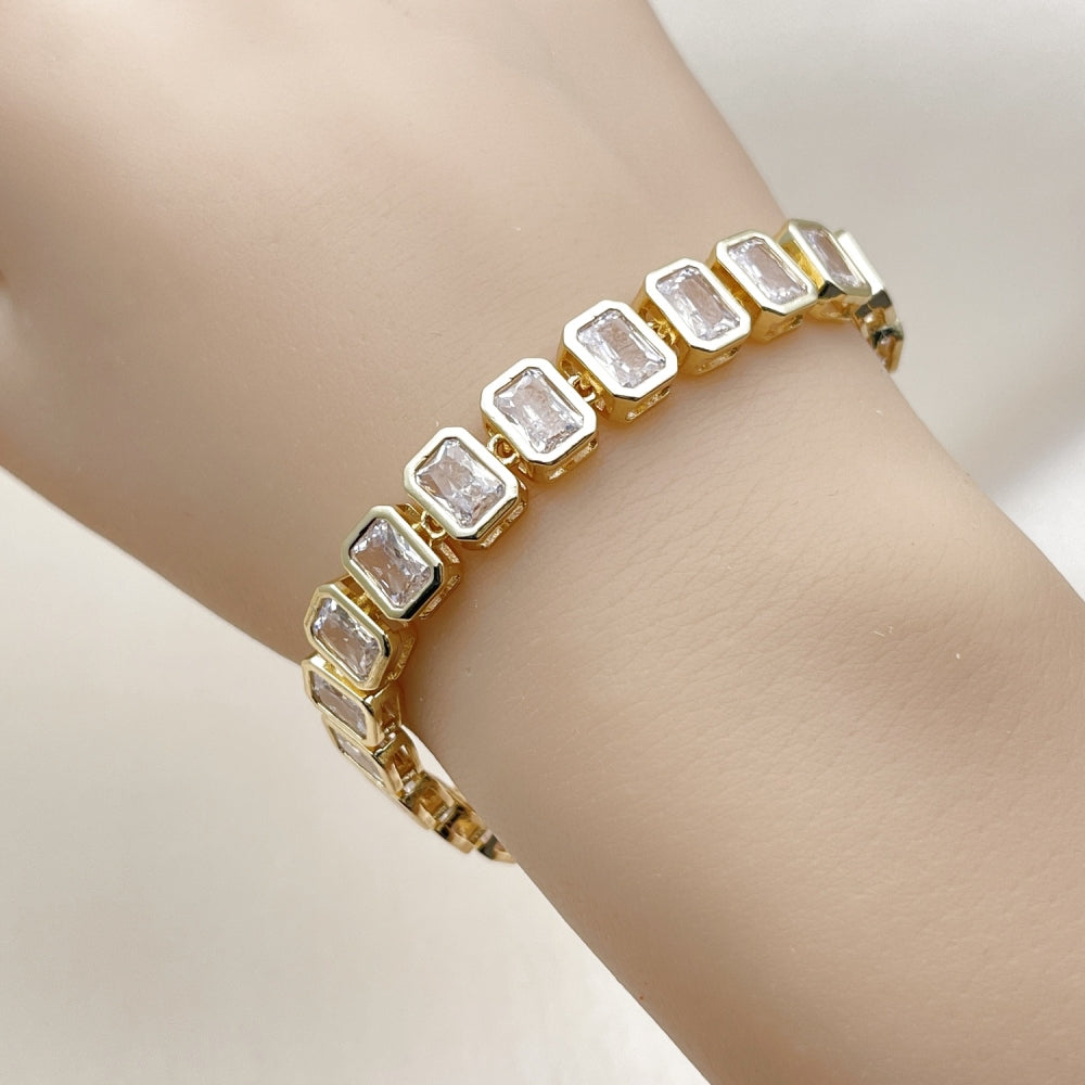 Oro Laminado Tennis Bracelet, Gold Filled Style Baguette Design, with White Cubic Zirconia, Polished, Golden Finish