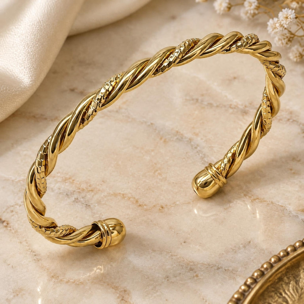 Oro Laminado Individual Bangle, Gold Filled Style Twist Design, Diamond Cutting Finish, Golden Finish