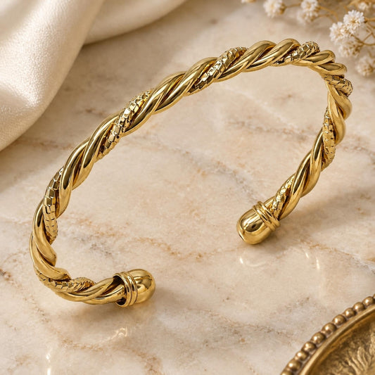 Oro Laminado Individual Bangle, Gold Filled Style Twist Design, Diamond Cutting Finish, Golden Finish