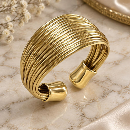 Oro Laminado Elegant Ring, Gold Filled Style Polished, Golden Finish