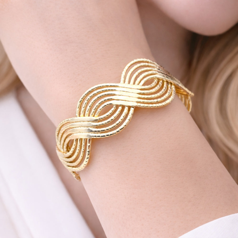 Oro Laminado Individual Bangle, Gold Filled Style Twist Design, Diamond Cutting Finish, Golden Finish