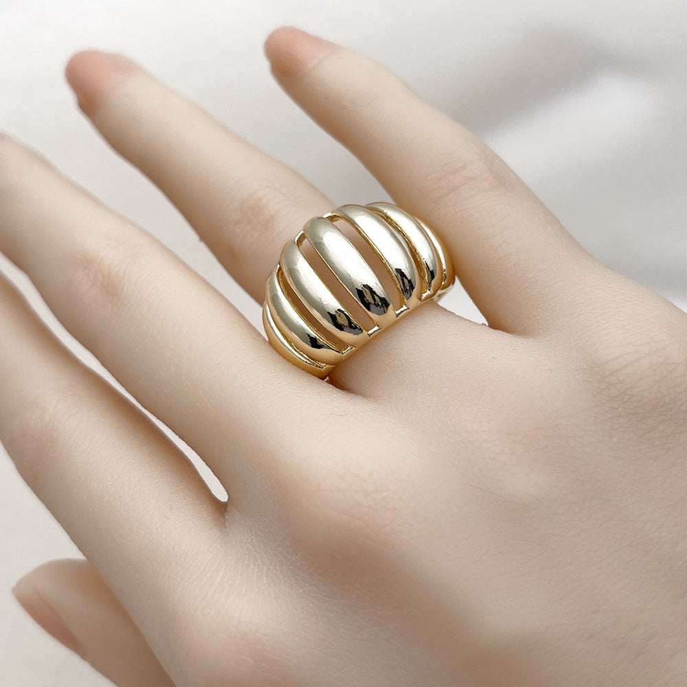 Oro Laminado Elegant Ring, Gold Filled Style Polished, Golden Finish