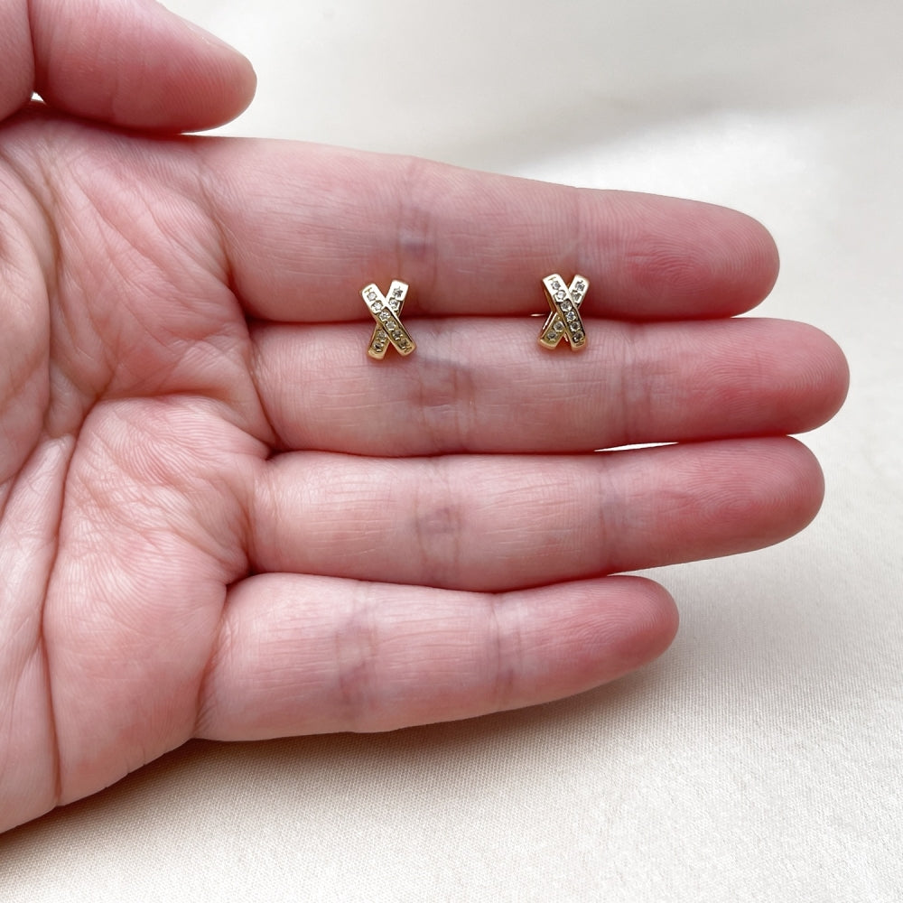Oro Laminado Stud Earring, Gold Filled Style with White Micro Pave, Polished, Golden Finish