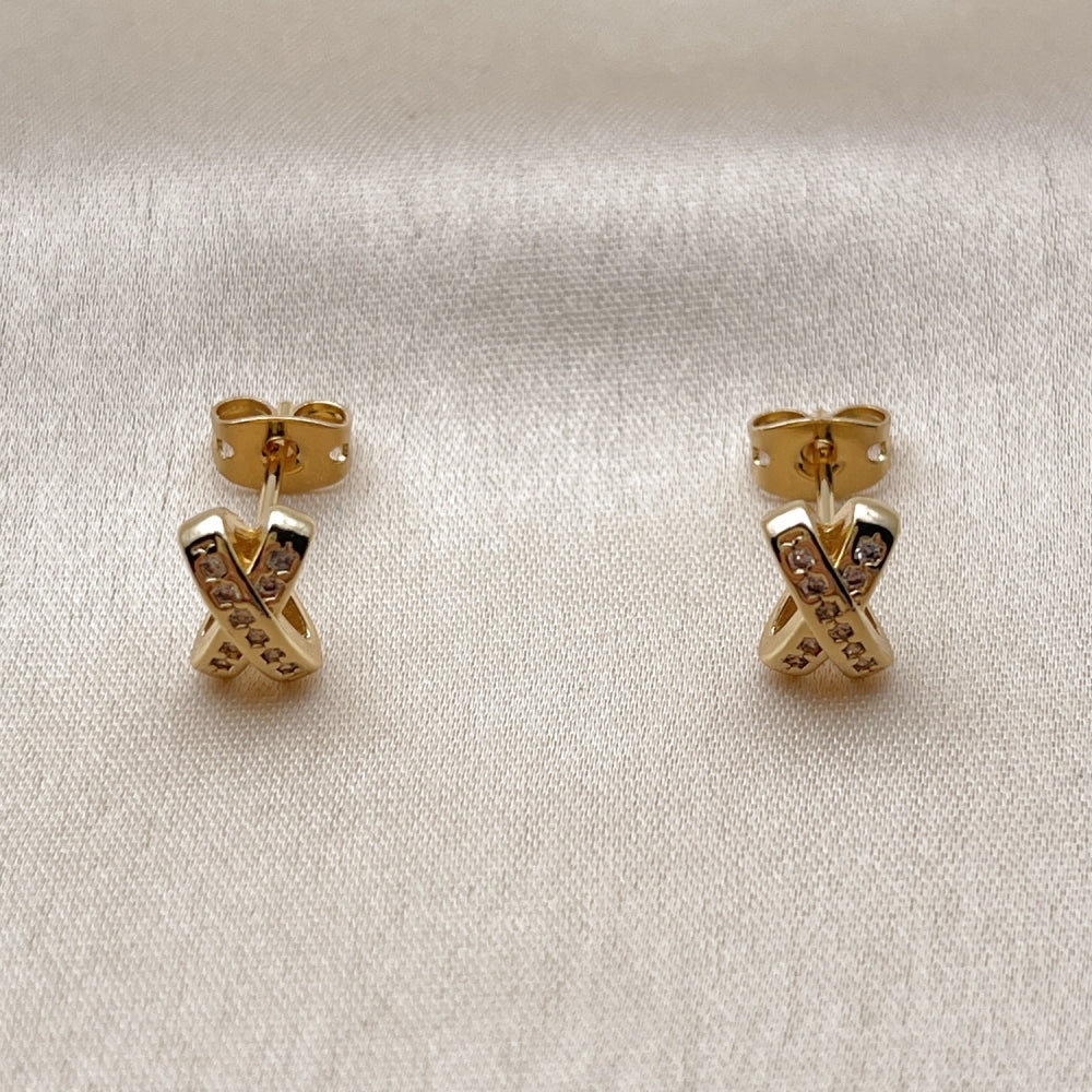 Oro Laminado Stud Earring, Gold Filled Style with White Micro Pave, Polished, Golden Finish