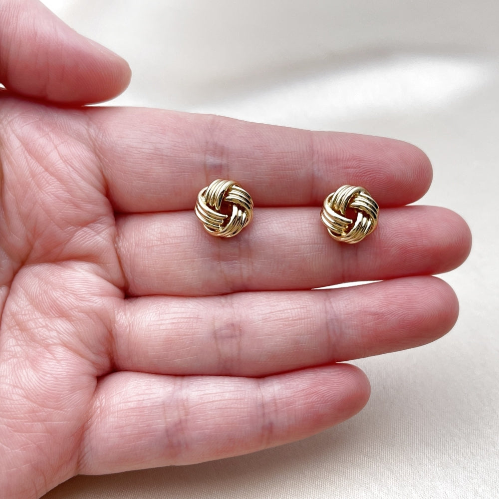 Oro Laminado Stud Earring, Gold Filled Style Love Knot Design, Polished, Golden Finish