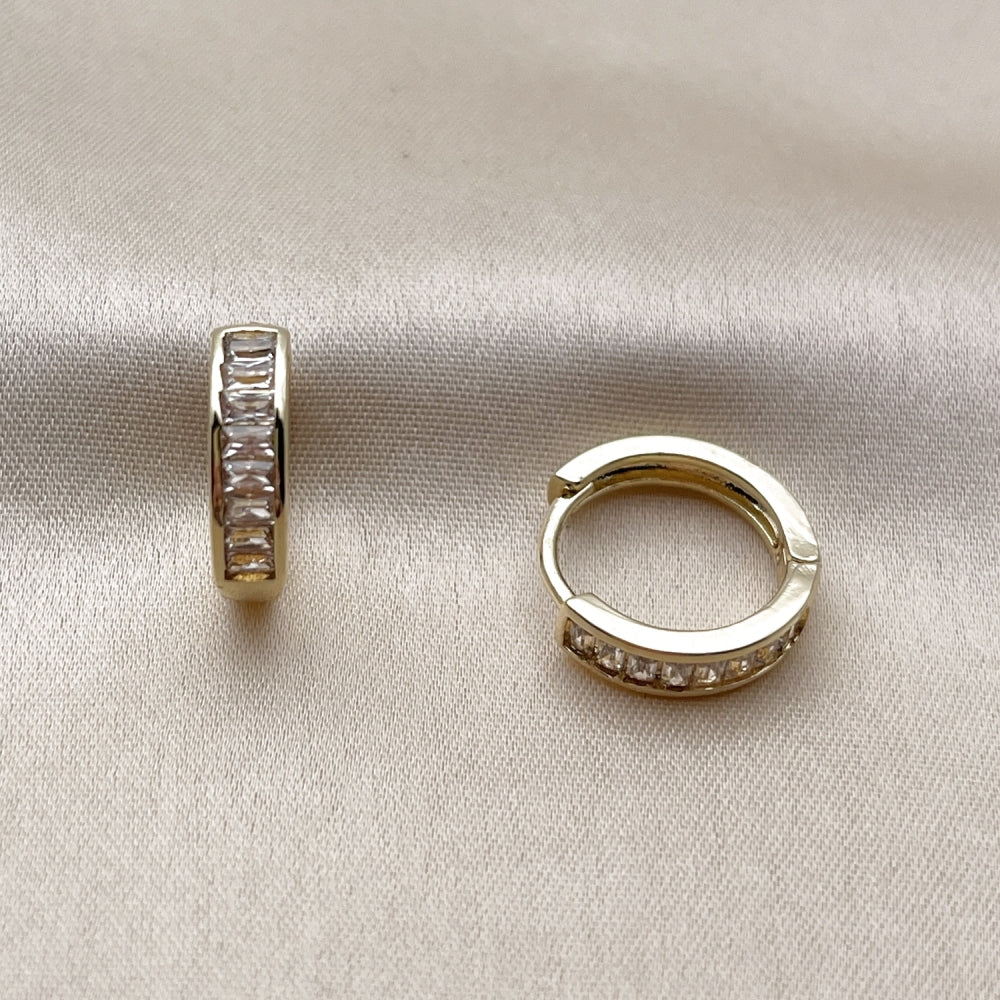 Oro Laminado Huggie Hoop, Gold Filled Style Baguette Design, with White Cubic Zirconia, Polished, Golden Finish
