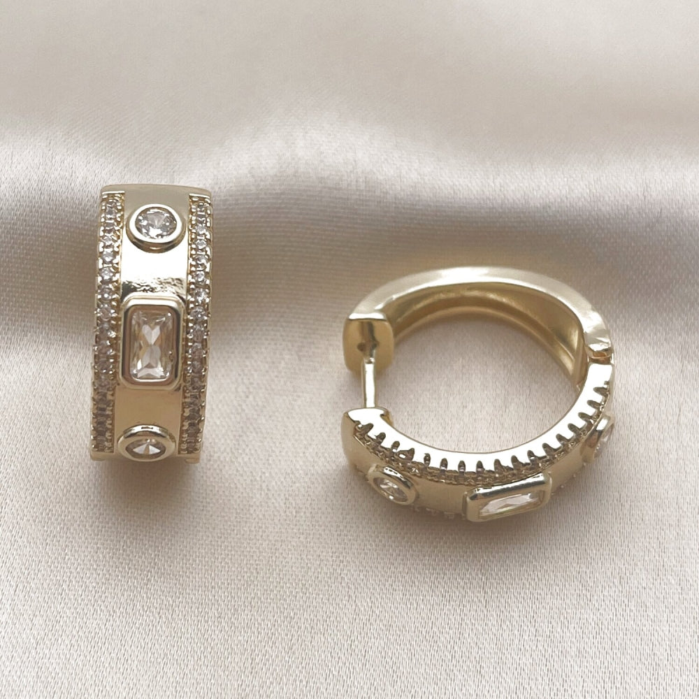 Oro Laminado Huggie Hoop, Gold Filled Style Baguette Design, with White Cubic Zirconia and White Micro Pave, Polished, Golden Finish