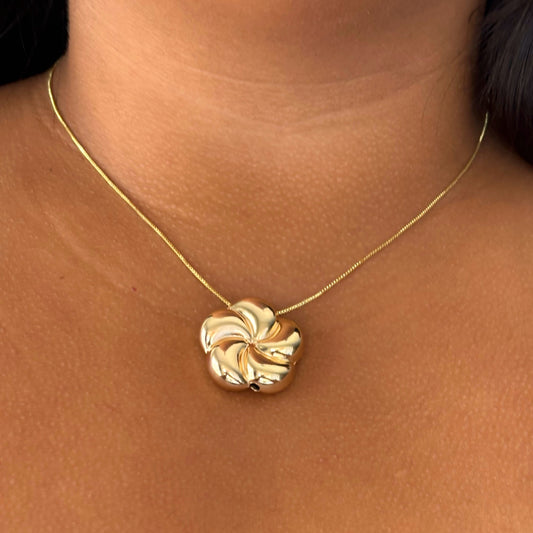 Flor Necklace