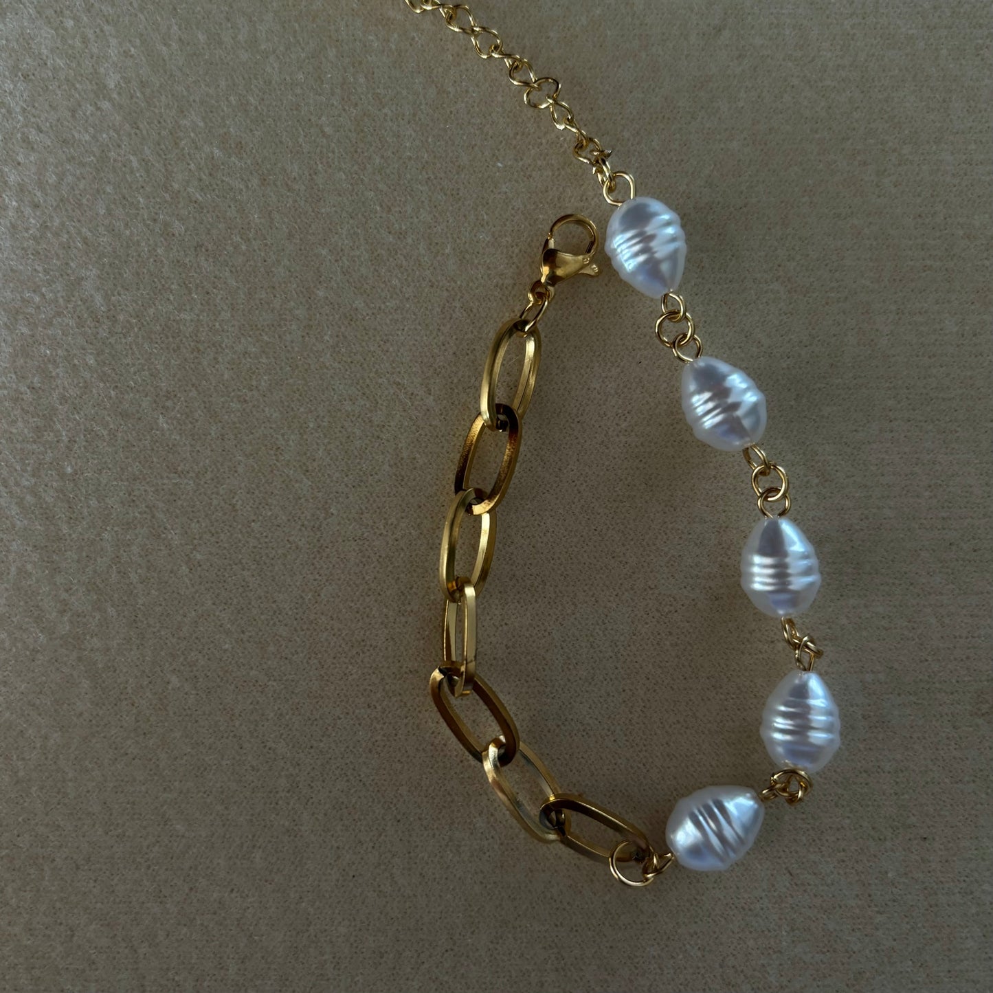 Pearl Chain Bracelet